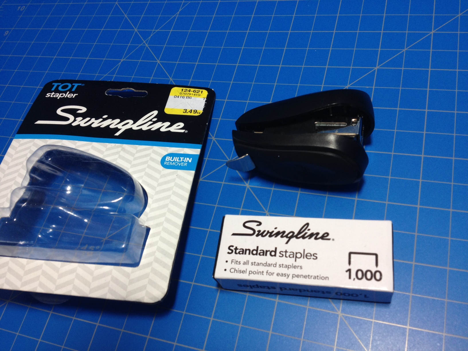 Review – Swingline Tot (Mini) Stapler